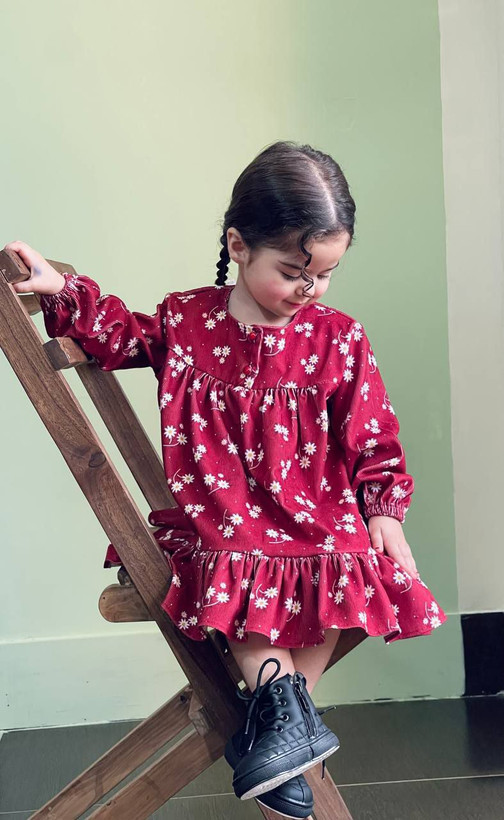 پیراهن دخترانه مخمل کبریتی قرمز و سبز